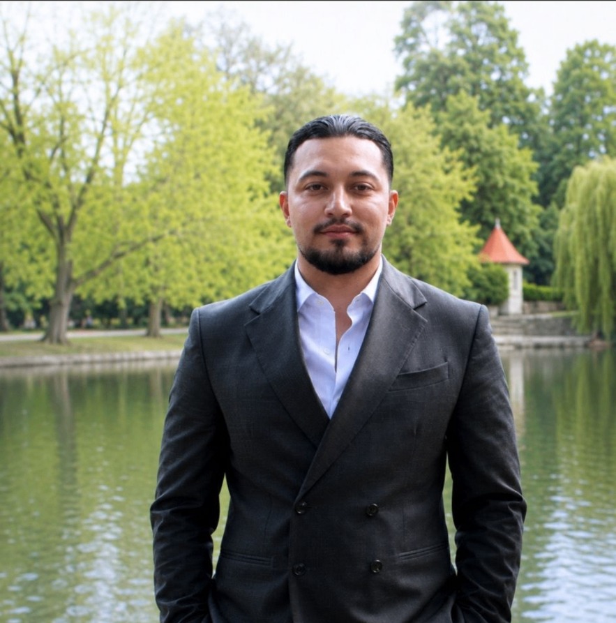 Adrian Useinovski, Geschäftsführer AU Immobilien