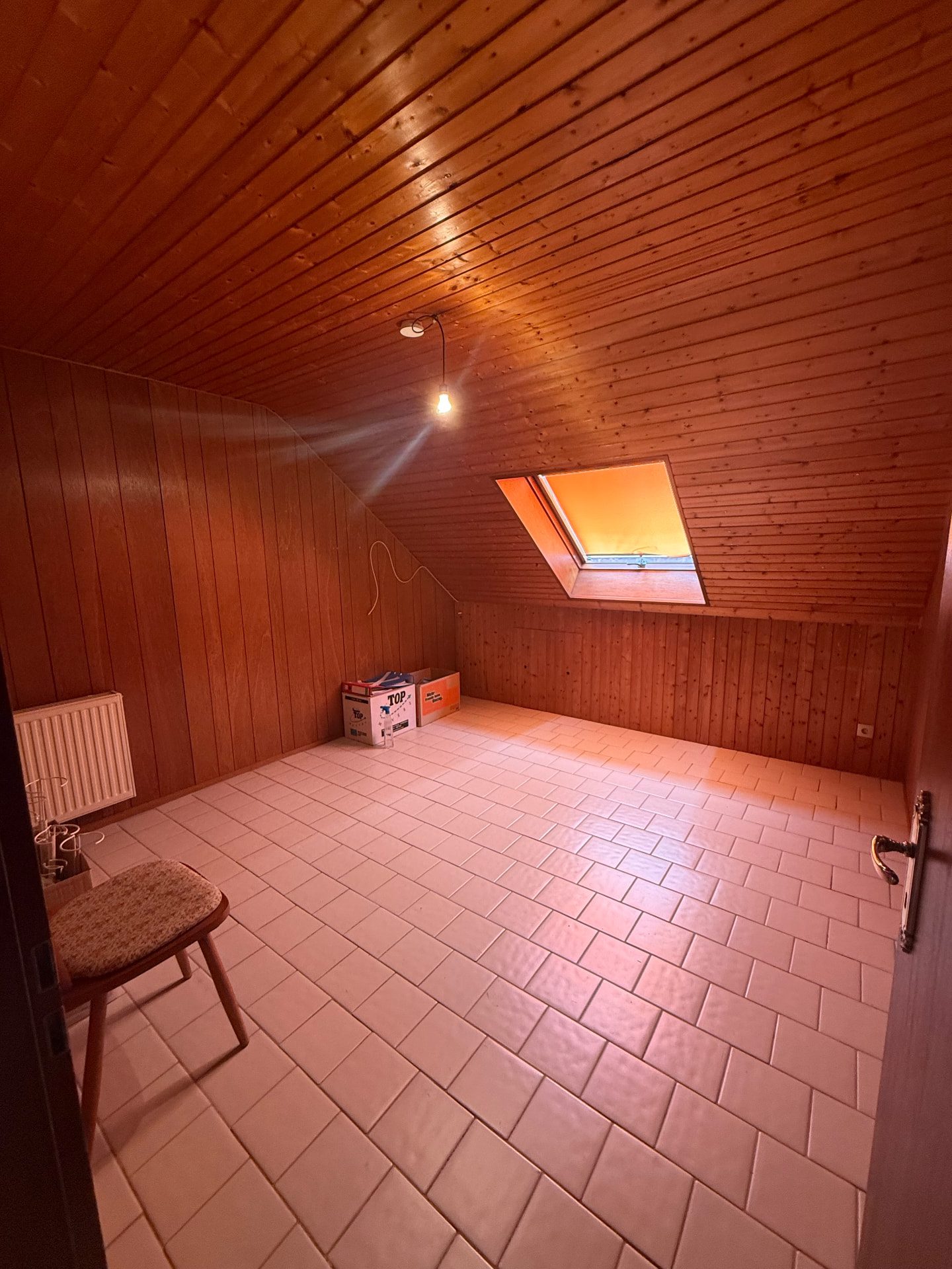 Schlafzimmer im Dachgeschoss, weitere Ansicht